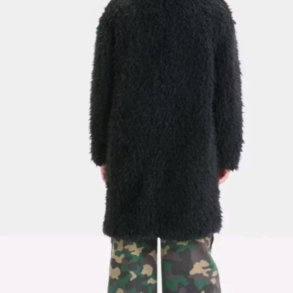 Art Class L(10-12) Girl's Long Faux Fur coat with pockets.($35)